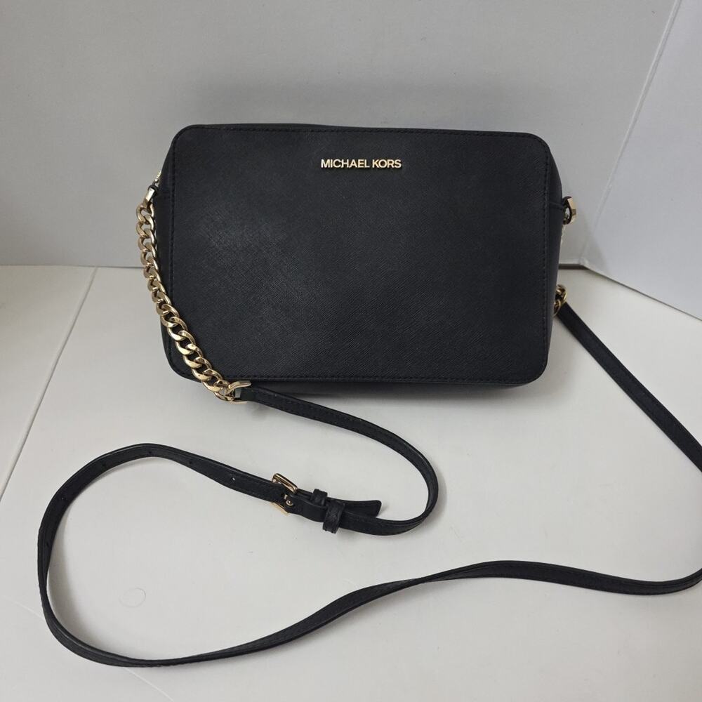Michael Kors Black Saffiano Leather Crossbody Bag Gold Chain Strap Zip Top Clean - Picture 6 of 9